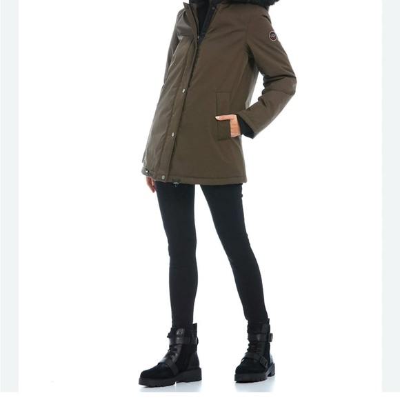 Ugg Bernice parka NWT olive green black interior & black fur on hood - Picture 13 of 16